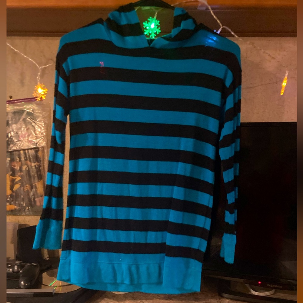 Blue striped hooded long sleeve shirt